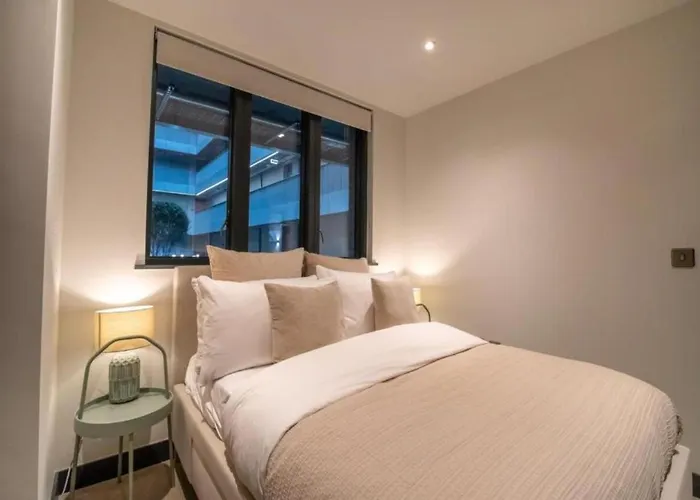 Bauhaus By The Heim Residences